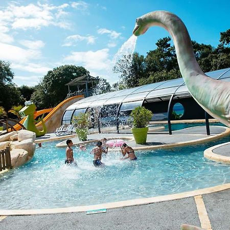 Hôtel Camping maeva Club Les Dinosaures à Talmont-Saint-Hilaire Extérieur photo