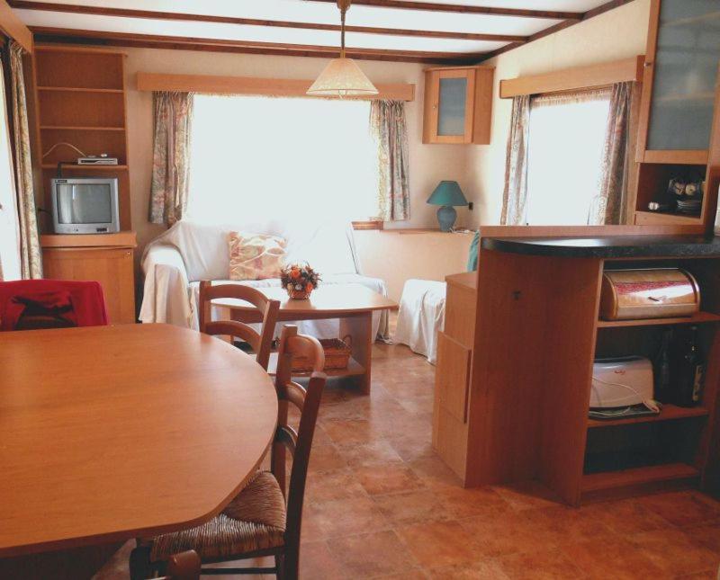 Hôtel Camping maeva Club Les Dinosaures à Talmont-Saint-Hilaire Extérieur photo